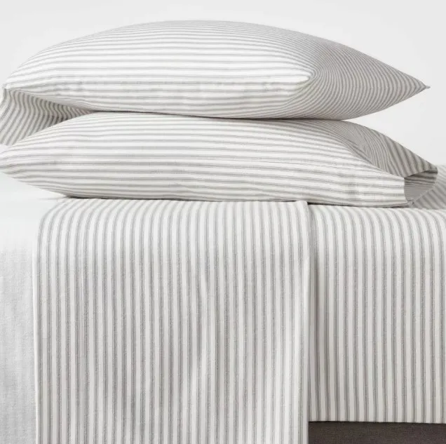 quilt, studio_couch, pillow