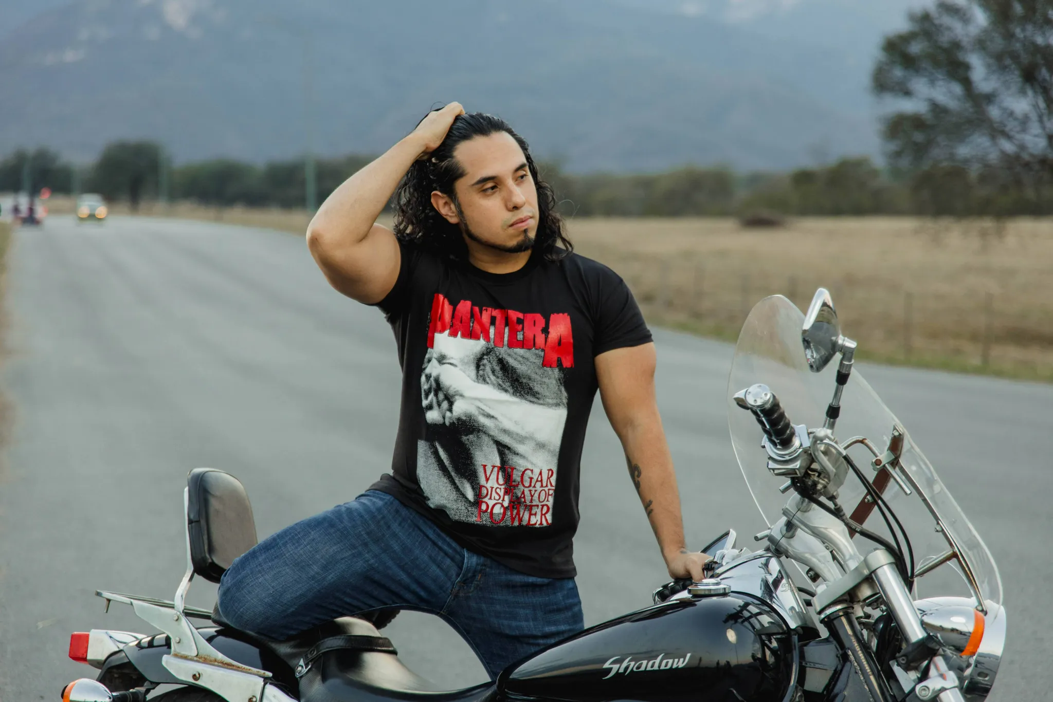 motor_scooter, moped, crash_helmet