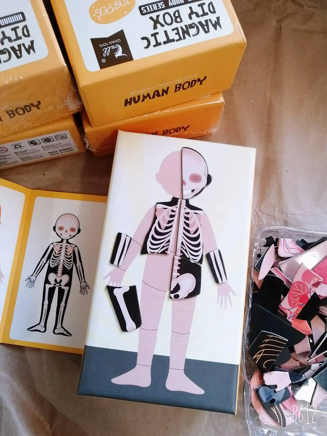 carton, packet, carpenter's_kit