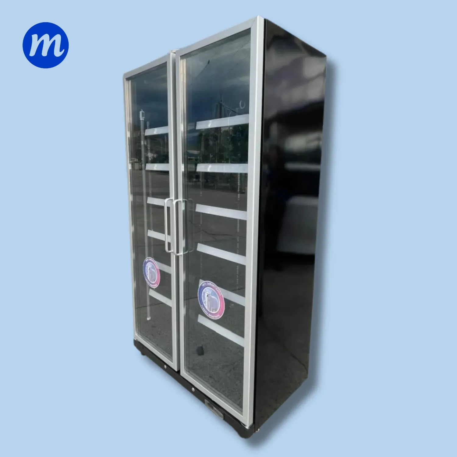 VITRINA 2 PUERTAS BATIENTES CON MANILLA 780L UNIDAD 1/3 HP 110V 2PV-780L PH NEGRA