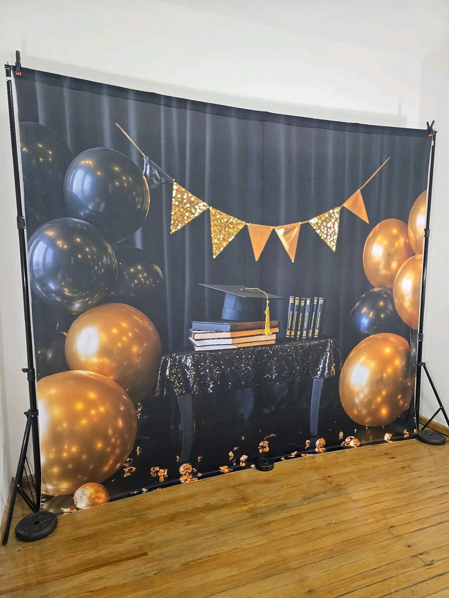 Fondo Escolar 📖 / Graduación 🎓 / Biblioteca 📚